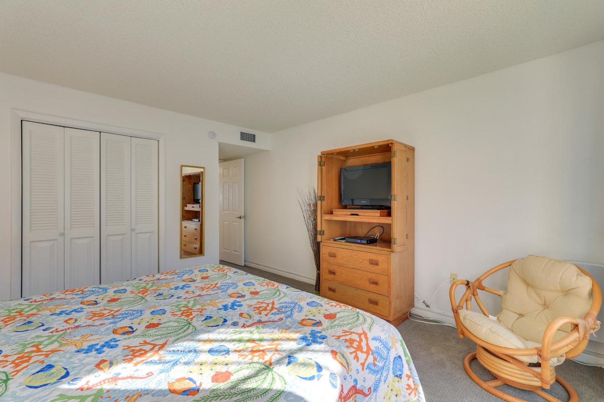 Central Cocoa Beach Condo With View, Steps To Beach! Bagian luar foto