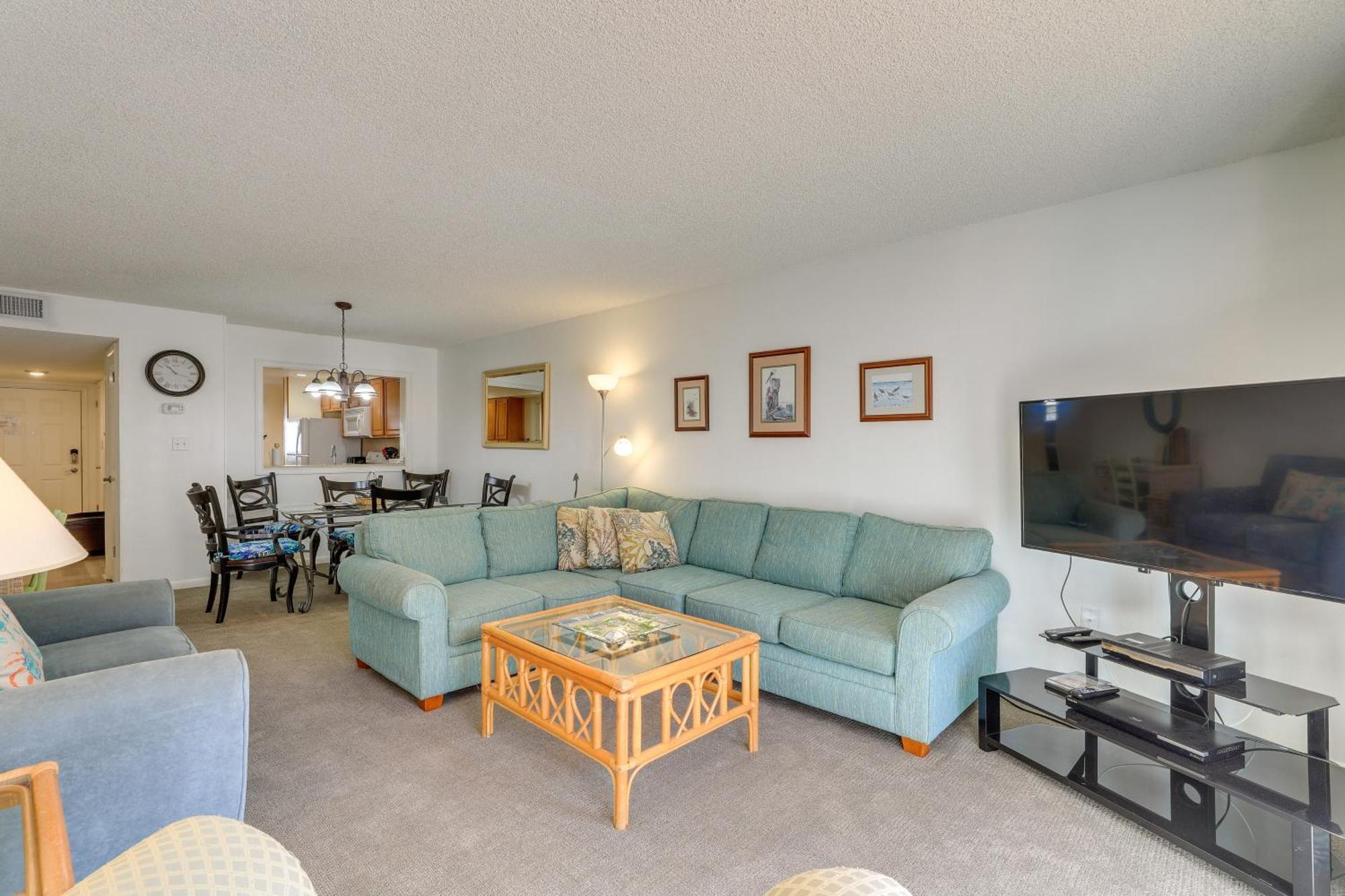 Central Cocoa Beach Condo With View, Steps To Beach! Bagian luar foto